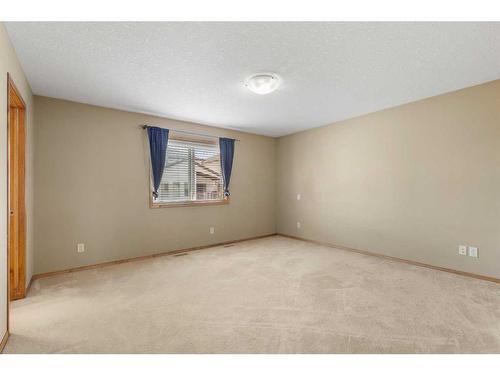 9 Panamount Row Nw, Calgary, AB - Indoor Photo Showing Other Room