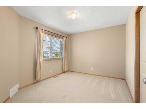 9 Panamount Row Nw, Calgary, AB - Indoor Photo Showing Other Room