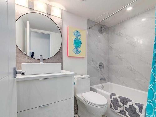 406-1414 5 Street Sw, Calgary, AB - Indoor Photo Showing Bathroom