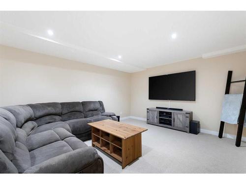 169 Patterson Boulevard Sw, Calgary, AB - Indoor Photo Showing Living Room