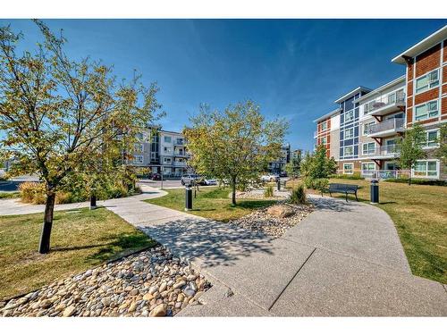 1301-302 Skyview Ranch Drive Ne, Calgary, AB - Outdoor