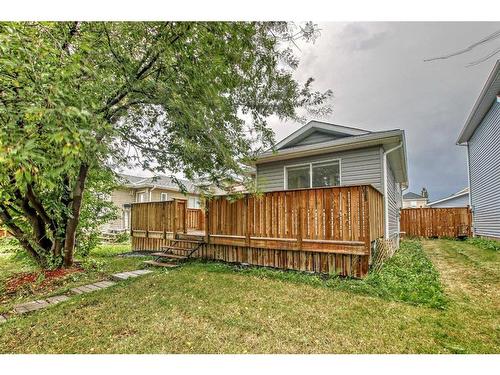 125 Taradale Close Ne, Calgary, AB - Outdoor