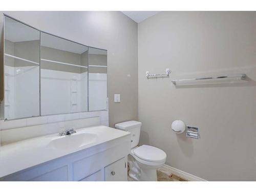 12A Beaver Dam Place Ne, Calgary, AB - Indoor Photo Showing Bathroom