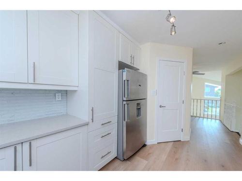 301 Fonda Way Se, Calgary, AB - Indoor Photo Showing Kitchen