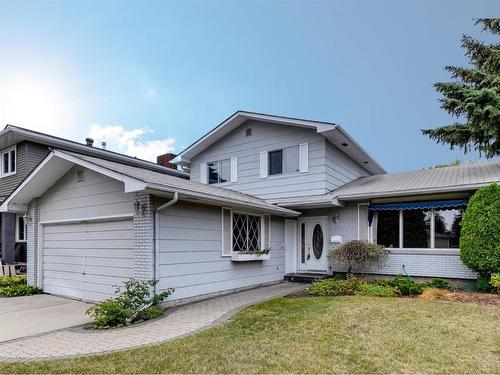 131 Lake Adams Crescent Se, Calgary, AB - Outdoor