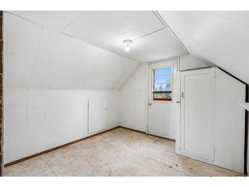 1324 8 Avenue Se, Calgary, AB - Indoor Photo Showing Other Room