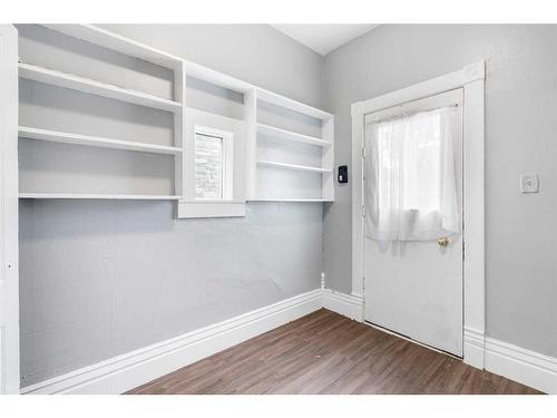 1324 8 Avenue Se, Calgary, AB - Indoor Photo Showing Other Room