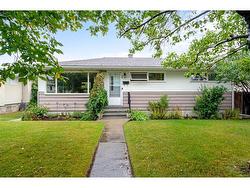 42 Malibou Road SW Calgary, AB T2V 1W9