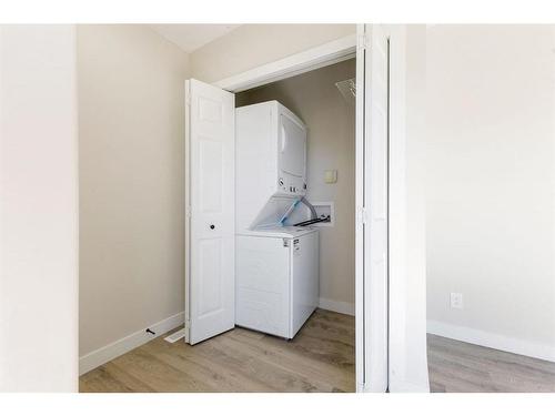 3624 67 Street Nw, Calgary, AB - Indoor Photo Showing Laundry Room