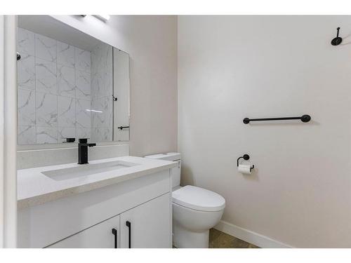 3624 67 Street Nw, Calgary, AB - Indoor Photo Showing Bathroom