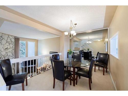 4-10457 19 Street Sw, Calgary, AB - Indoor Photo Showing Dining Room