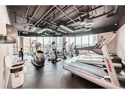 1408-225 11 Avenue Se, Calgary, AB - Indoor Photo Showing Gym Room