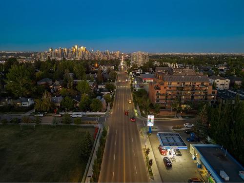 202-1920 26 Street Sw, Calgary, AB - Outdoor With View