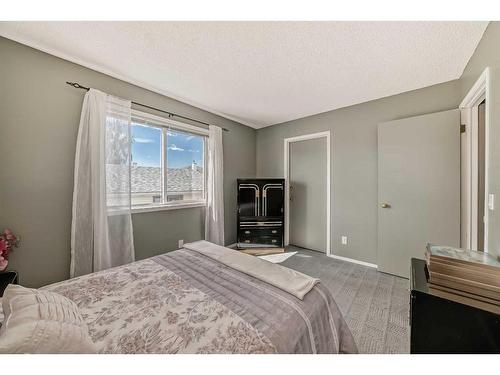 62 Erin Crescent Se, Calgary, AB - Indoor With Storage