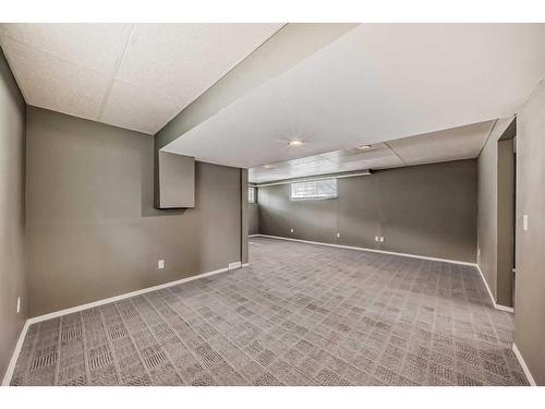 62 Erin Crescent Se, Calgary, AB - Indoor