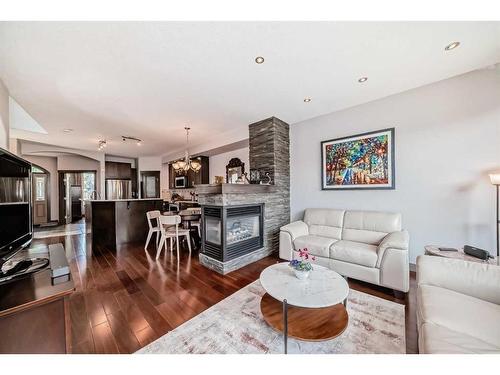 3918 2 Street Nw, Calgary, AB - Indoor Photo Showing Living Room With Fireplace