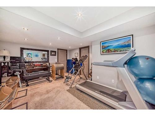 3918 2 Street Nw, Calgary, AB - Indoor Photo Showing Gym Room