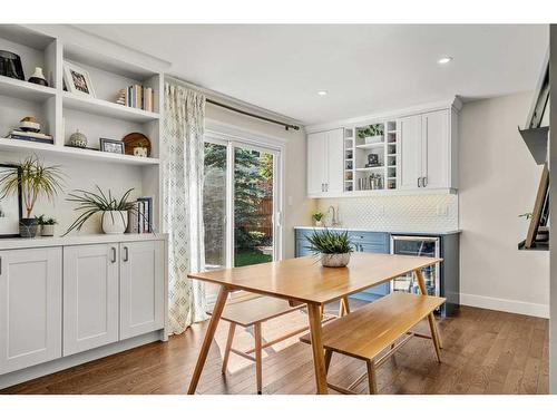 432 Strathcona Mews Sw, Calgary, AB - Indoor Photo Showing Dining Room