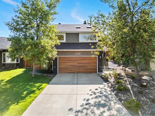 432 Strathcona Mews Sw, Calgary, AB - Outdoor