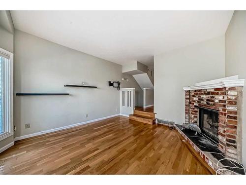 1928 29 Avenue Sw, Calgary, AB - Indoor With Fireplace