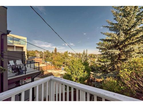 1928 29 Avenue Sw, Calgary, AB - Outdoor