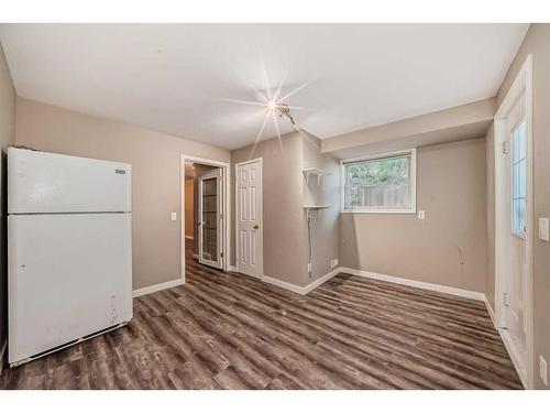 1928 29 Avenue Sw, Calgary, AB - Indoor Photo Showing Other Room