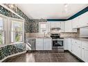 1928 29 Avenue Sw, Calgary, AB  - Indoor Photo Showing Kitchen 