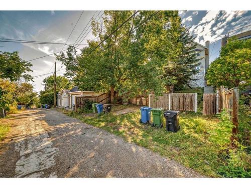 1928 29 Avenue Sw, Calgary, AB - Outdoor