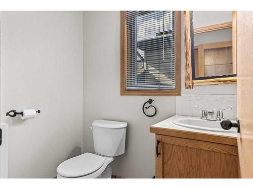 204 Cougar Point Road, Canmore, AB - Indoor Photo Showing Bathroom