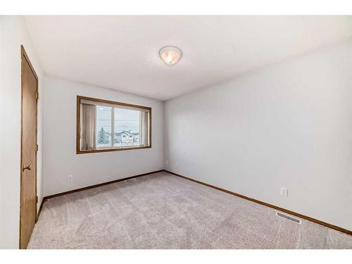 172 Panorama Hills Place Nw, Calgary, AB - Indoor Photo Showing Other Room