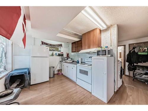 172 Panorama Hills Place Nw, Calgary, AB - Indoor Photo Showing Kitchen