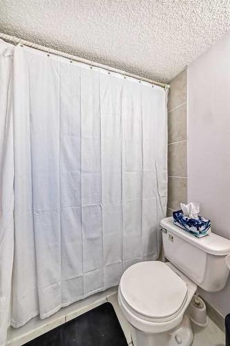 172 Panorama Hills Place Nw, Calgary, AB - Indoor Photo Showing Bathroom