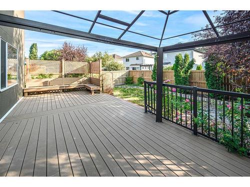 59 Somerset Manor Sw, Calgary, AB - Outdoor With Deck Patio Veranda