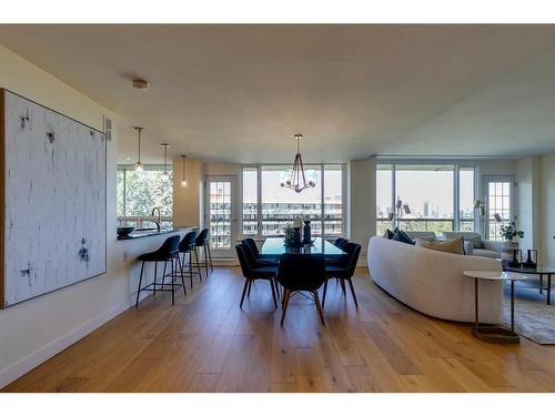 603-3316 Rideau Place Sw, Calgary, AB - Indoor Photo Showing Living Room