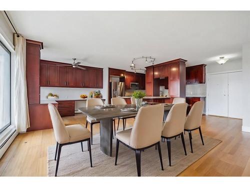 1501-1330 15 Avenue Sw, Calgary, AB - Indoor Photo Showing Dining Room