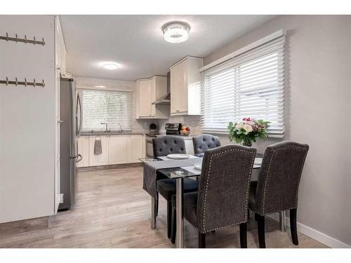 7136 Temple Drive Ne, Calgary, AB - Indoor Photo Showing Dining Room