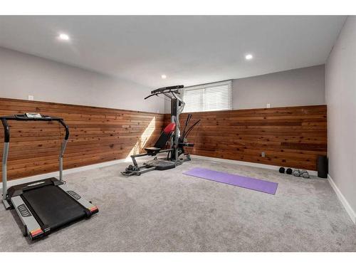 7136 Temple Drive Ne, Calgary, AB - Indoor Photo Showing Gym Room