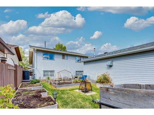 7136 Temple Drive Ne, Calgary, AB - Outdoor