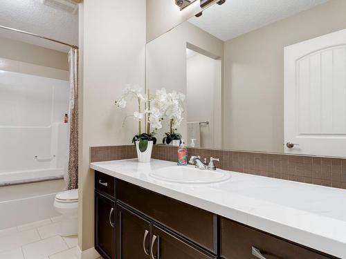 80 Riviera Crescent, Cochrane, AB - Indoor Photo Showing Bathroom