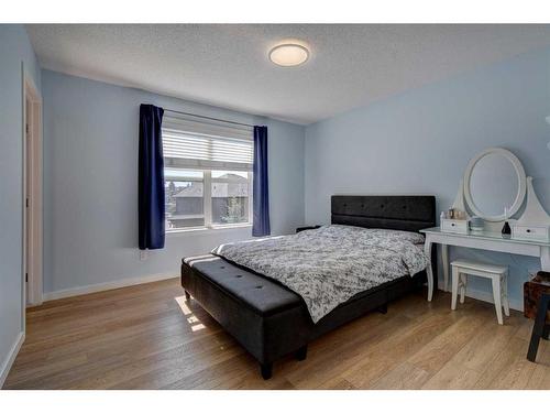 404-10 Auburn Bay Avenue Se, Calgary, AB - Indoor Photo Showing Bedroom