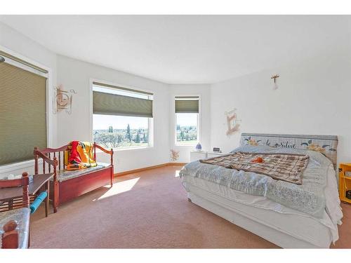 9 Panorama Hills Manor Nw, Calgary, AB - Indoor Photo Showing Bedroom