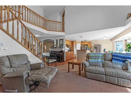 9 Panorama Hills Manor Nw, Calgary, AB - Indoor Photo Showing Living Room