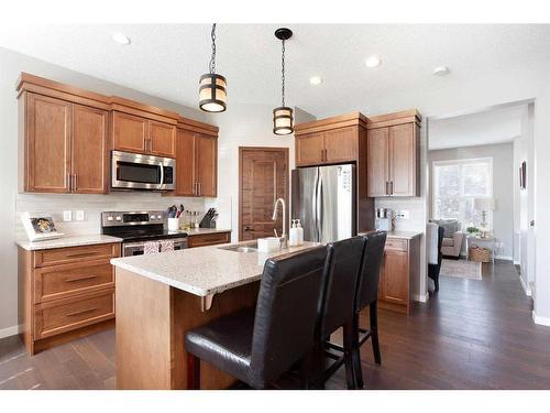 2060 New Brighton Grove Se, Calgary, AB - Indoor Photo Showing Kitchen