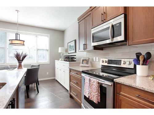 2060 New Brighton Grove Se, Calgary, AB - Indoor Photo Showing Kitchen With Upgraded Kitchen