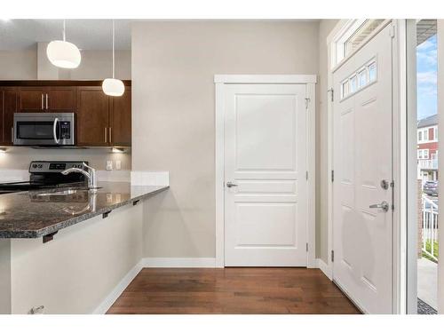 1802 Evanston Square Nw, Calgary, AB - Indoor Photo Showing Kitchen