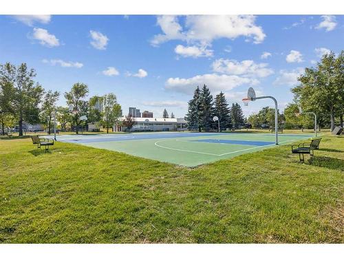 101-516 Cedar Crescent Sw, Calgary, AB - Outdoor