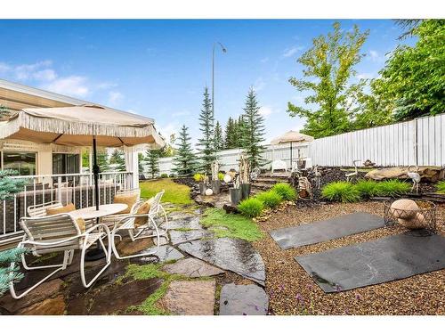 123 Woodhaven Bay Sw, Calgary, AB - Outdoor