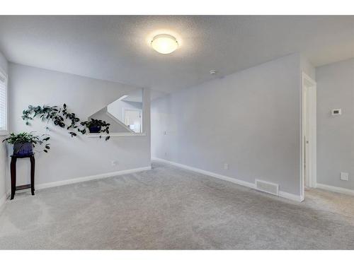 427 Rivercrest Boulevard, Cochrane, AB - Indoor Photo Showing Other Room