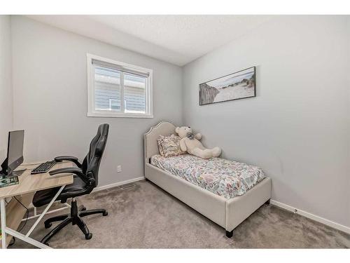 300 Walgrove Boulevard Se, Calgary, AB - Indoor