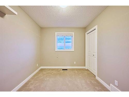 123 Panora Square Nw, Calgary, AB - Indoor Photo Showing Other Room